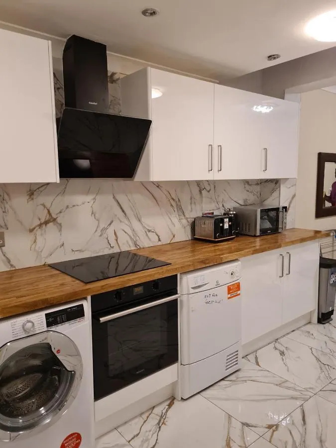 Umbrella Properties London Excel Homestay
