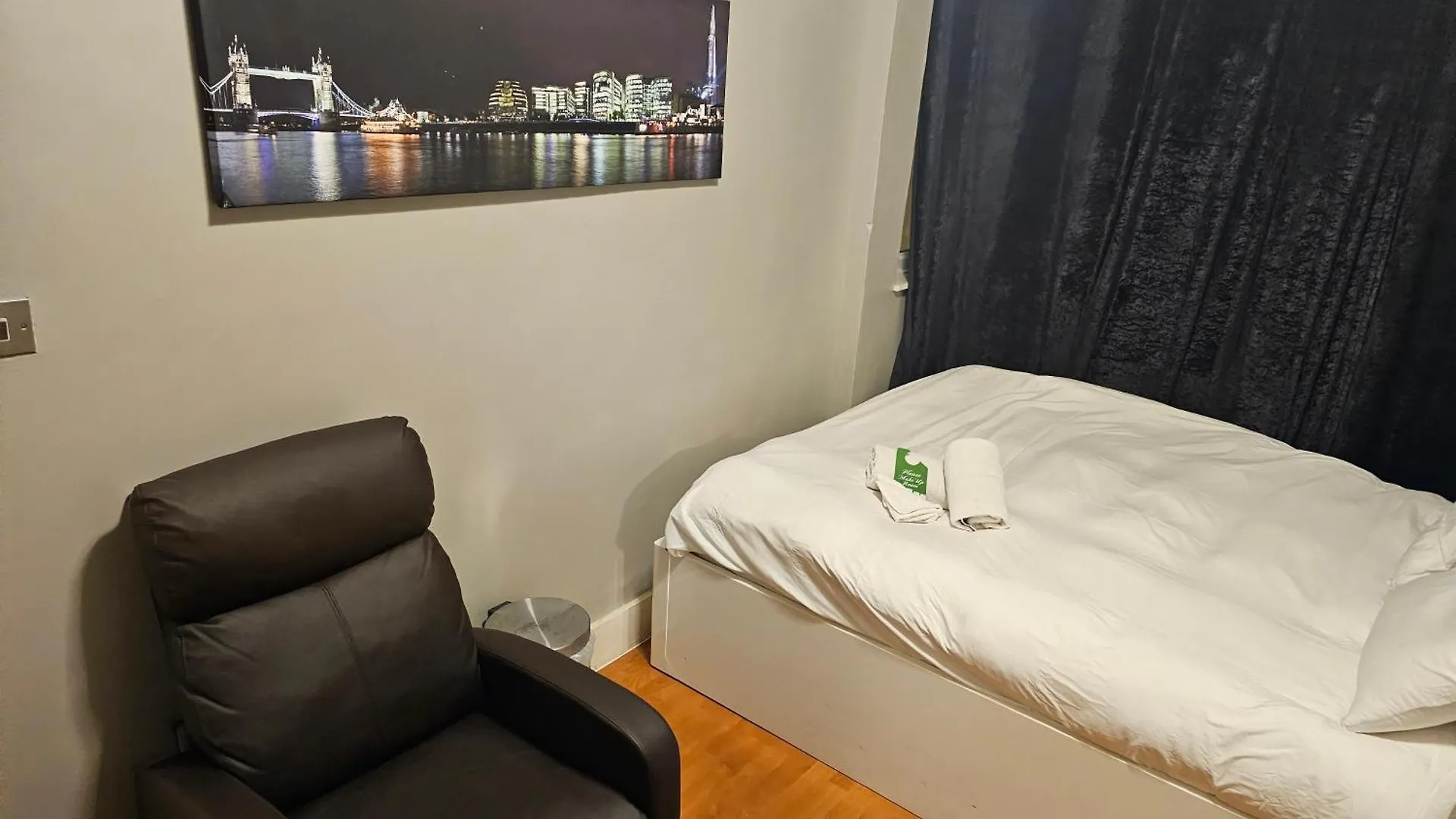 Homestay Umbrella Properties London Excel
