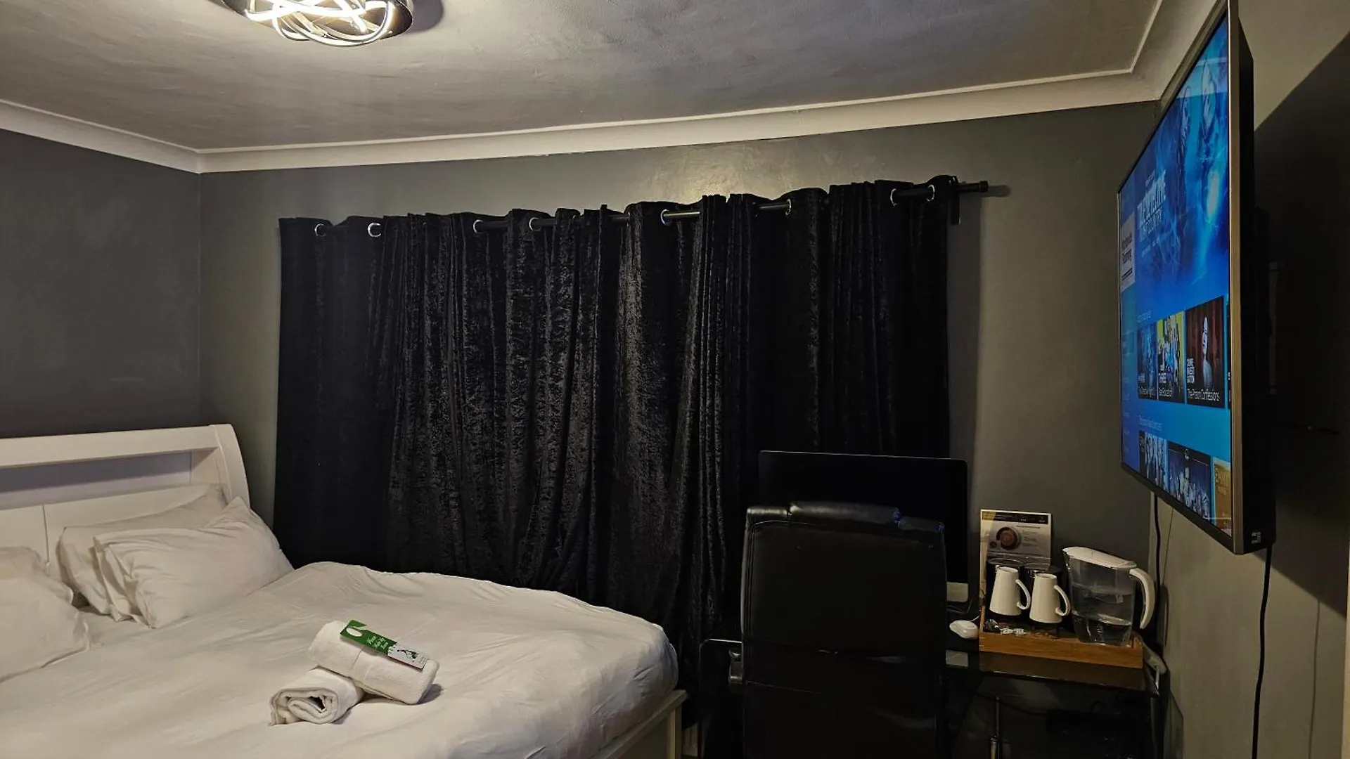 Umbrella Properties London Excel Homestay